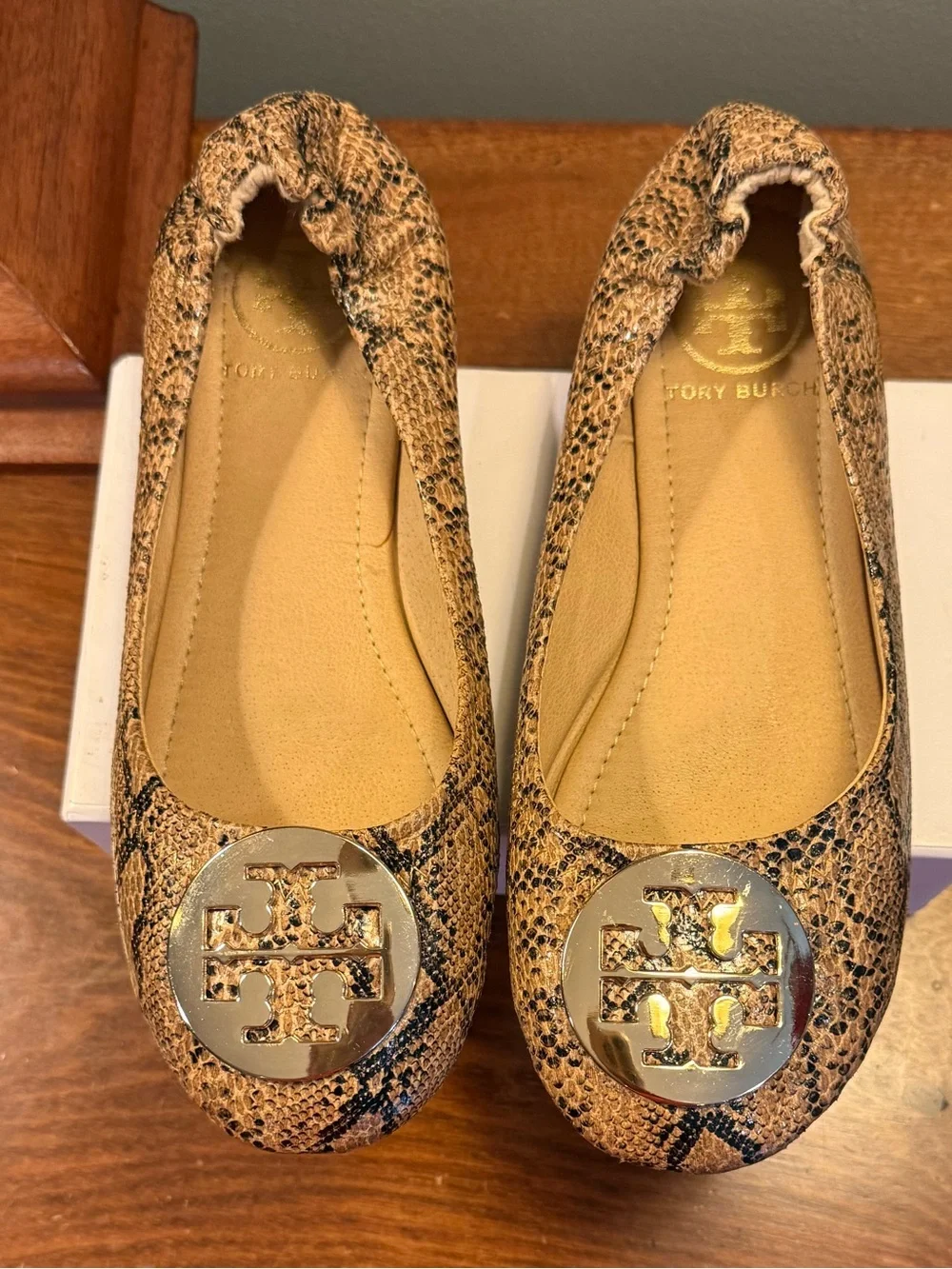 Tory Burch Reva Brown Snakeskin Gold Logo Ballet Flats Size UK 37/US 6 $328